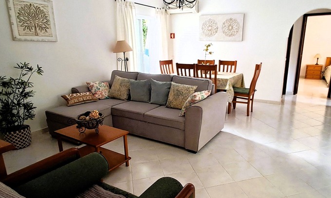Aldeia das Acoteias Apartment | Beach apartment in Albufeira- Falésia by Urban Hypotenuse