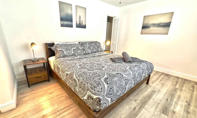 South Lake Apartment | Beach Bliss: Cozy Apartment Steps from the beach