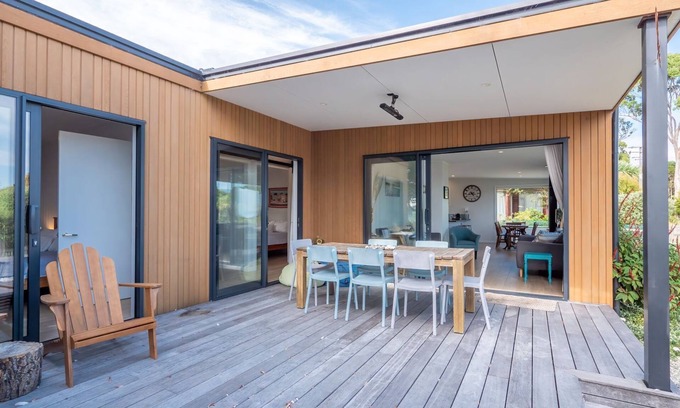 Pohara House | Beach Break in Pohara