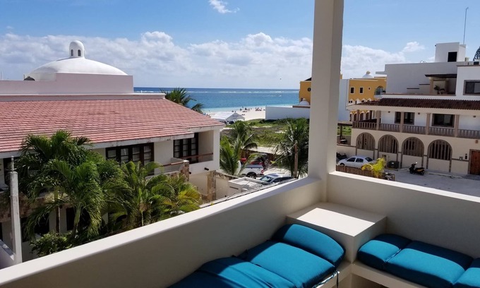 Puerto Morelos Condo | Beach Condo B3 Ocean view,Pool,In-Town,Paddle bd,Kayaks,Bikes,Beach equip