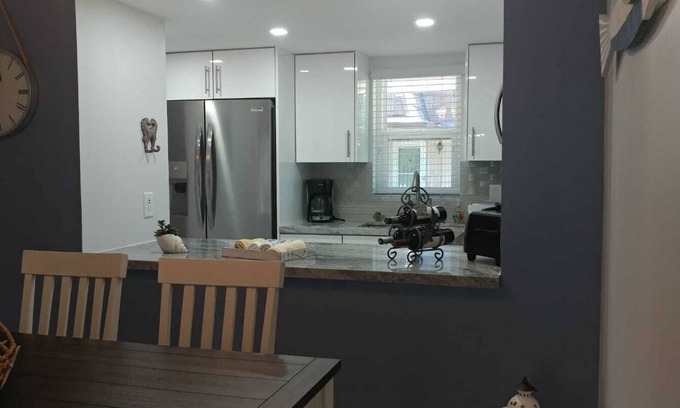 Marco Island Apartment | Beach Condo. Exquisitely decorated, spacious and bright.