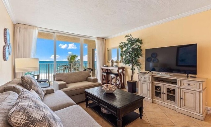 Hutchinson Island South Apartment | Beach Condo/Island Beach Resort/No Cleaning Fee/Condo 407