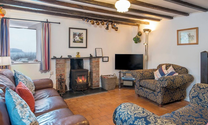 Abereiddy Cottage | Beach Cottage, Holiday Cottage Abereiddy, Sleeps 6, 3 bedrooms, bathrooms