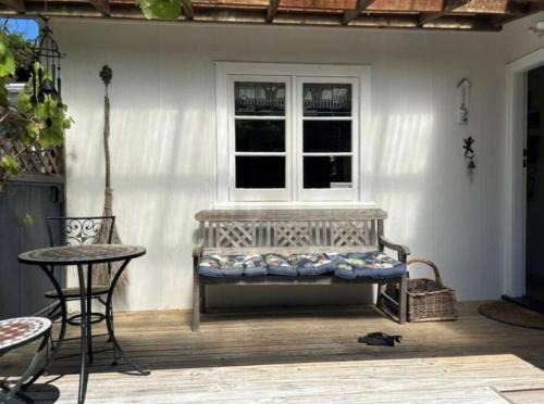 Waikanae House | Beach Cottage