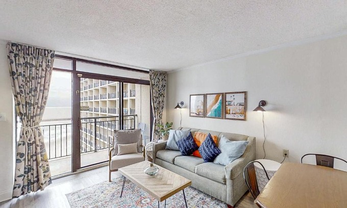 Windy Hill Hotel | Beach Cove 1215