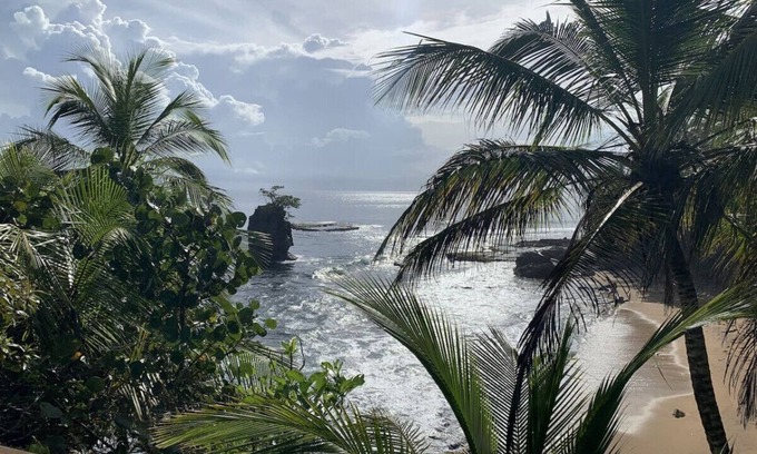 Manzanillo House | Beach Escape | Quiet Spot | Pool | Near Dining