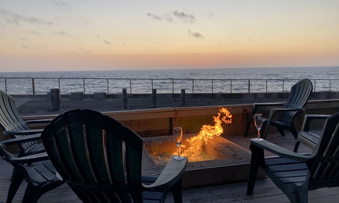 Sharp Park House | Beach Front 6000SF 10b/6bth Luxury House 7 Miles to SF