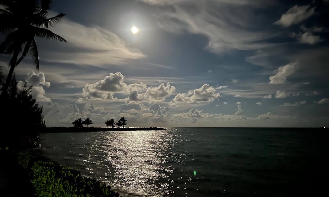 Freeport Cottage | Beach Front cottage on the Best beach in Grand Bahama