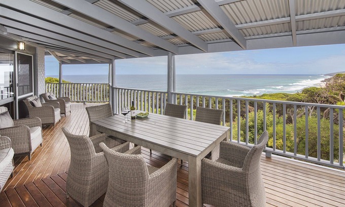 Yallingup House | "Beach Front Holiday Home of the Year – Western Australia”: THA Awards