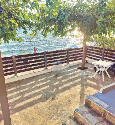 Skafidia House | Beach front house at Agios Ilias Pyrgos Near Ancient Olympia