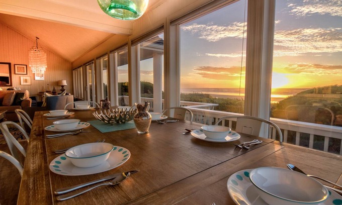 Waldport House | Beach Front Panoramic Vistas! Miles of Sandy Beach! Hot Tub! Dog Friendly!