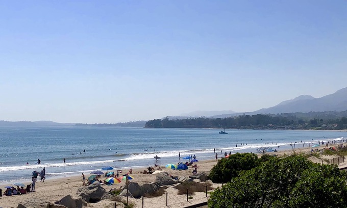 Carpinteria Apartment | Beach front Sea Loft in Santa Barbara. Weekly discounts. Best beach sunsets!