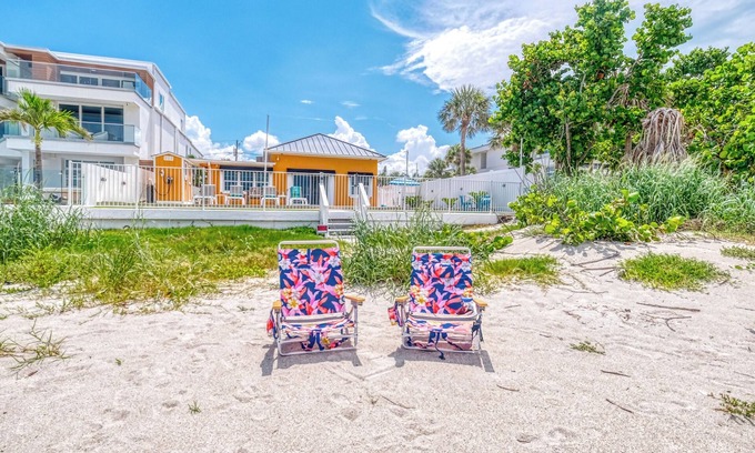 Indian Rocks Beach House | Beach House directly on the Beach with beautiful private pool