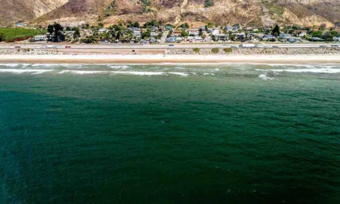 La Conchita House | Beach House! Views! Walk to the beach!