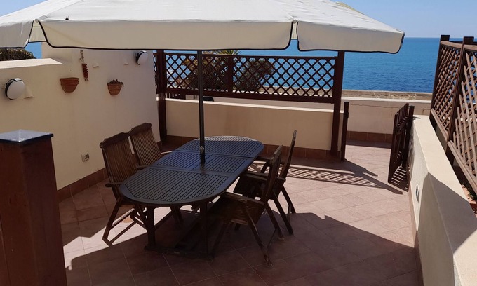 Portu Maga House | Beach house with terrace overlooking the beach of Portu Maga