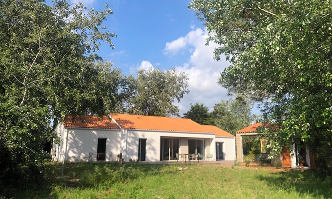 Olonne-sur-Mer House | Beach, marsh, forest, Vendée house, 3 bedrooms-3 bathrooms- terraces, jacuzzi