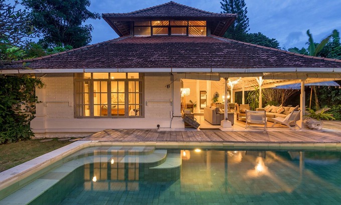 Sanur Kauh Villa | BEACH private villa top POOL, WIFI, STAFF, 200mt from beach, restaurant, surf