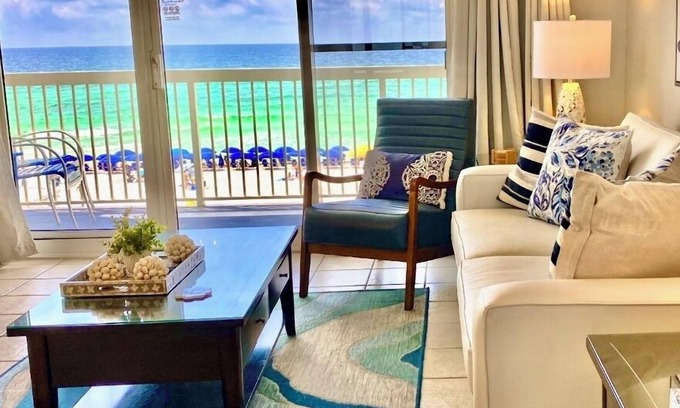 Destin Resort | 🌴 Beach Retreat 🌴 3 Pools, Tennis, WiFi + Tiki Bar & Seasonal Café