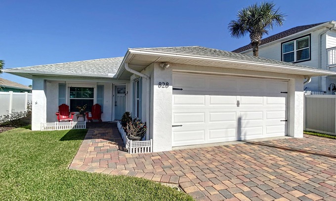 Horton Shores House | Beach Side Base Camp ~ Luxury Home within WALKING DISTANCE to beach, shopping & dining!