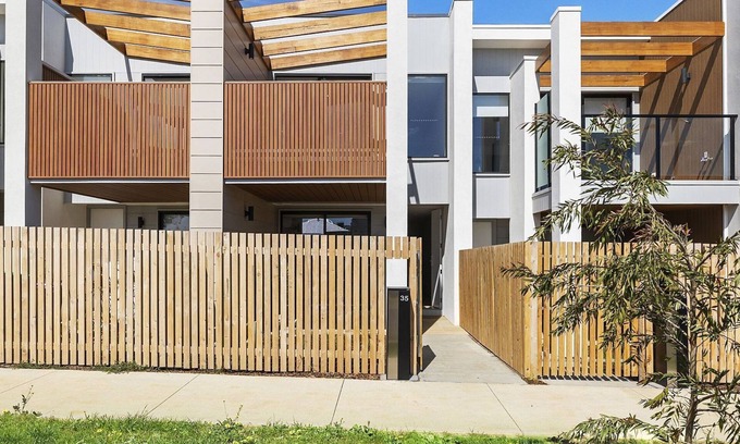 Torquay House | Beach Townhouse Storrer 35