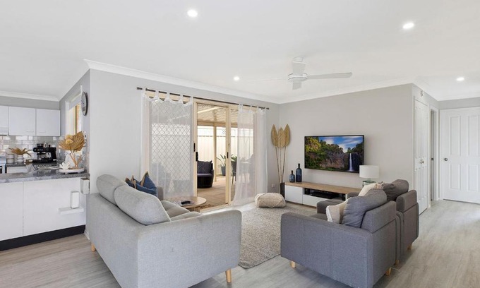 Blue Bay House | Beached At Blue Bay