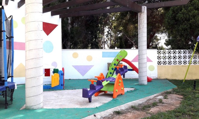 Alcossebre Apartment | Beachfront Apartment with Pool, Jacuzzi, and Kids' Area in Alcoceber