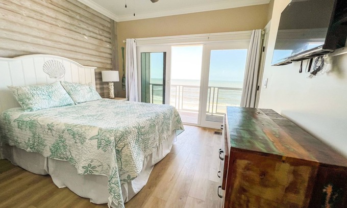 Mexico Beach House | Beachfront-Beachfront-Beachfront-Nora's