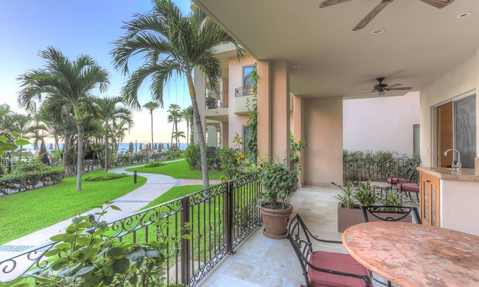 El Medano Ejidal Villa | Beachfront Bliss: Relax, Steps from the Ocean - Villa La Estancia 3104