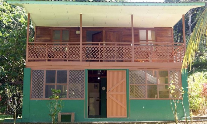 Esterillos House | Beachfront bungalow located right next to Punta Mala Wildlife Refuge