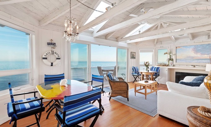 Montecito House | Beachfront Bungalow on Miramar Beach