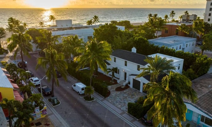 Hollywood House | Beachfront by Boardwalk, Heated Pool/Gameroom