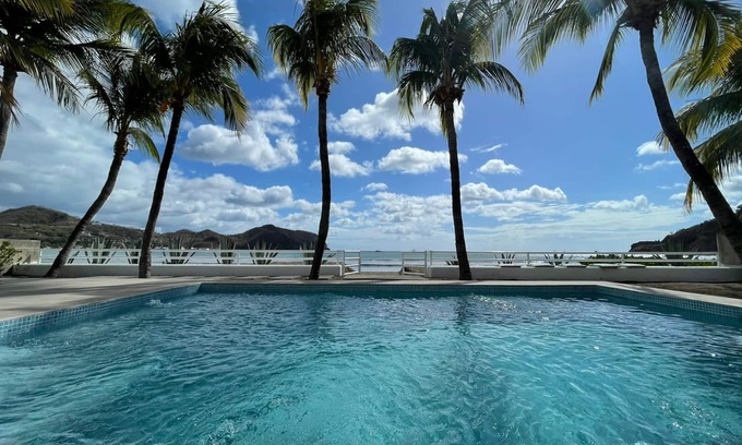 San Juan del Sur House | Beachfront Charming 4-bedroom house with WiFi and AC. 5 minutes to the town!