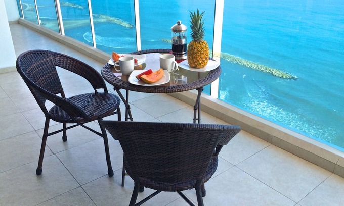 El Cabrero Apartment | Beachfront Apt With Pool; Fabulous Balcony & Sea Views; Steps To Old City!