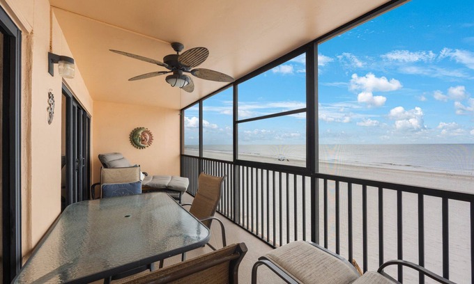 Madeira Beach Condo | Beachfront Condo, Walk to John's Pass