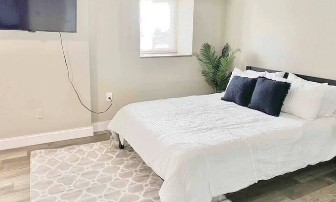 Dayton Condo | Beachfront Downtown Condo | King Bed | Exclusive