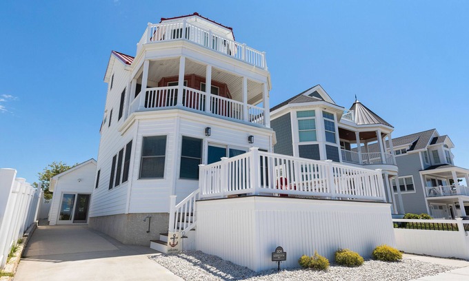 North Cape May House | BEACHFRONT Home with HEATED POOL in North Cape May!