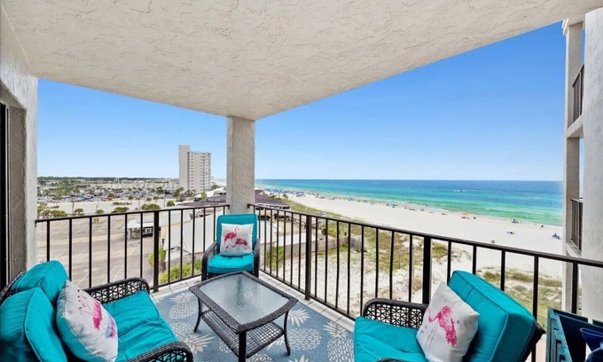 Panama City Beach Hotel | Beachfront Oasis- Peak Location