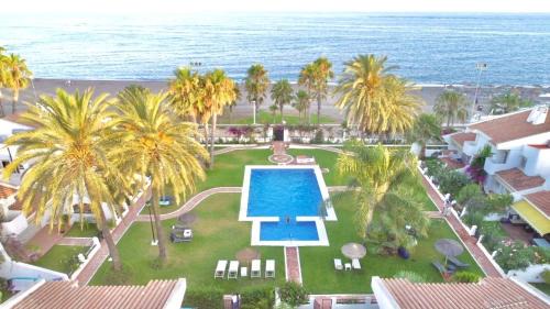 Torre del Mar House | Beachfront oasis in Costa del Sol.