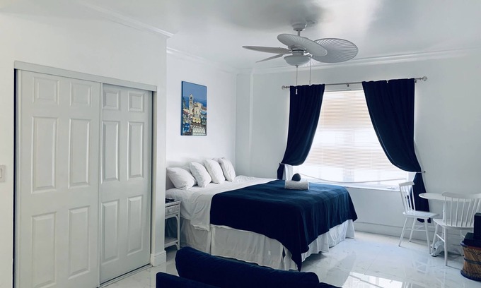 South Pointe Apartment | Beachfront Oasis Ocean Drive JACUZZI ; Recently Renovated!
