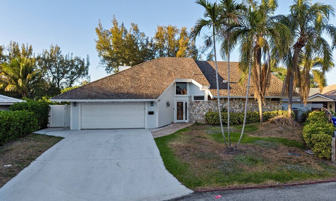 Pompano Beach Villa | Beachfront Oasis w/Htd Pool Cinema Game-Room Tiki