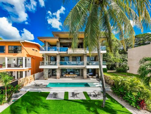 Potrero Villa | Beachfront Pool 5 BD Villa