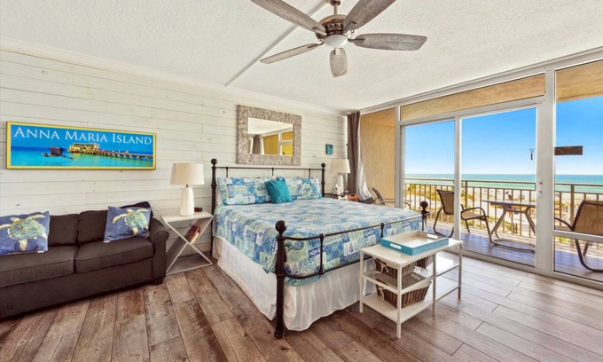 Bradenton Beach Apartment | Beachfront Studio Retreat on Anna Maria Island