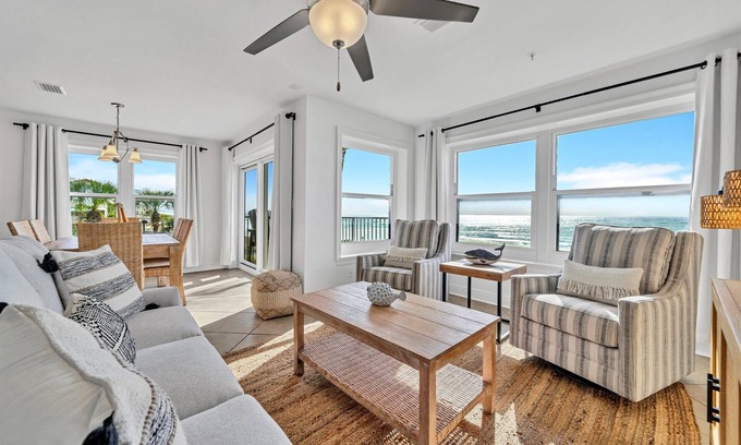 Crystal Beach Condo | Beachfront | Updated | Pool + Hot Tub | Beach Gear | Private Beach | Gated