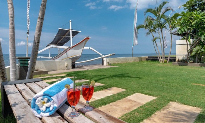 Dencarik Villa | ⭐️ ⭐️⭐️⭐️⭐️ BEACHFRONT villa, Welcome dinner