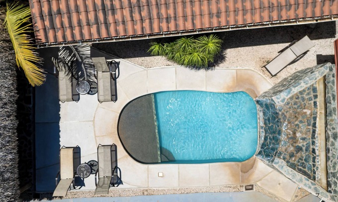 Playa Grande Cabin | Beachside Studio Apartment with Pool and Free WiFi