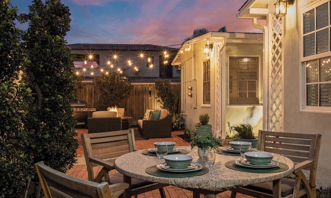 La Jolla House | Beachside 1BR Haven Near Ocean & Outdoor Space