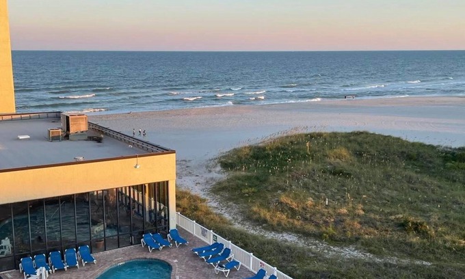 The Dunes Condo | Beachside and Golf Retreat! 4.5 miles from PGA Tournament