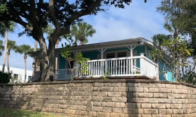 Halifax Estates House | Beachside and Riverside Vintage Florida Keys Style 1930's Cottage