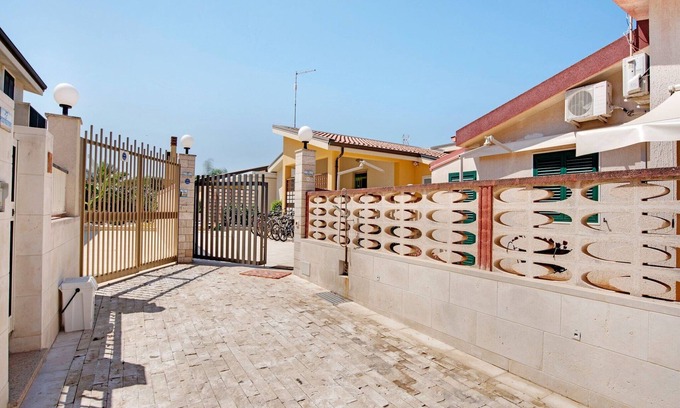 Reitani Apartment | Beachside Getaway w/Garden