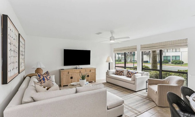 Navarre Beach Condo | Beachview Retreat, Navarre Beach